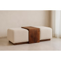Panca Arden Duo con due sedute in bouclé e tavolino integrato in legno di mango dalla calda finitura caramello miele.