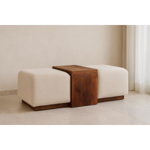 Panca Arden Duo con due sedute in bouclé e tavolino integrato in legno di mango dalla calda finitura caramello miele.